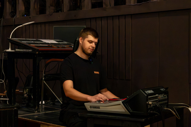 DQ3A0780-Улучшено-Ум. шума